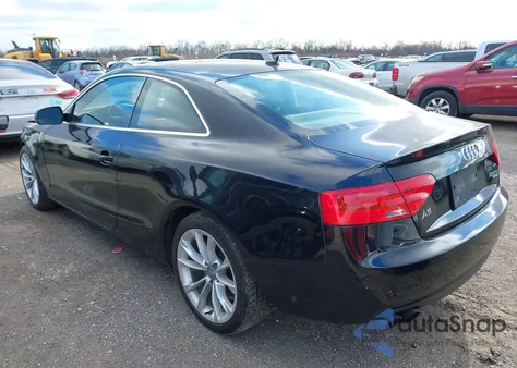 2013 Audi A5 2.0T Premium z USA, uszkodzony, nr VIN WAURFAFR9DA030273